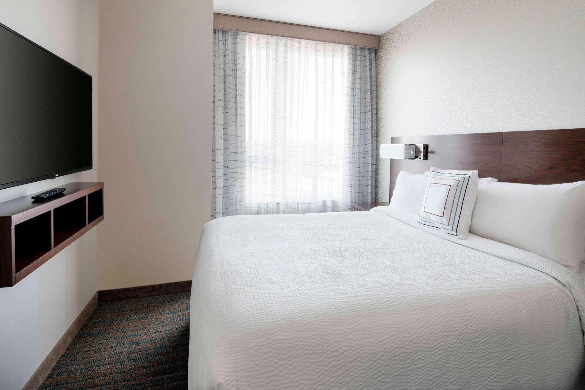 Residence Inn By Marriott Boston Watertown Exterior photo